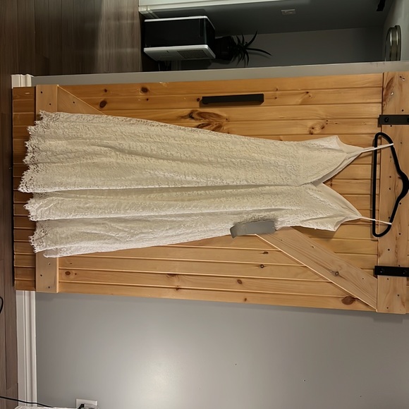 ASOS dress never worn - Picture 2 of 3